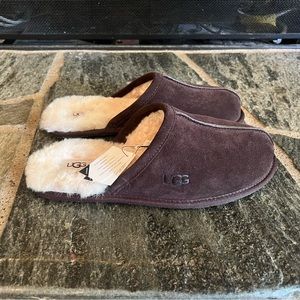 UGG Scuff Slippers, NWT Men’s 9